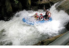telaga waja rafting di bali