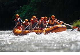ubud rafting di bali